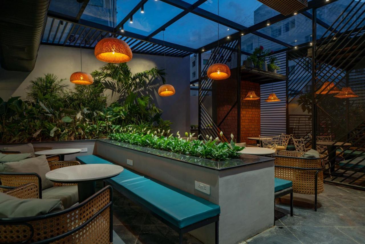 Hotel Deccan Serai Grande, Gachibowli, Hyderabad Eksteriør bilde
