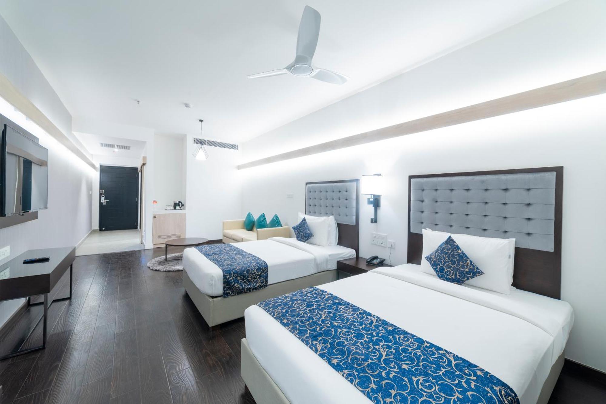 Hotel Deccan Serai Grande, Gachibowli, Hyderabad Eksteriør bilde