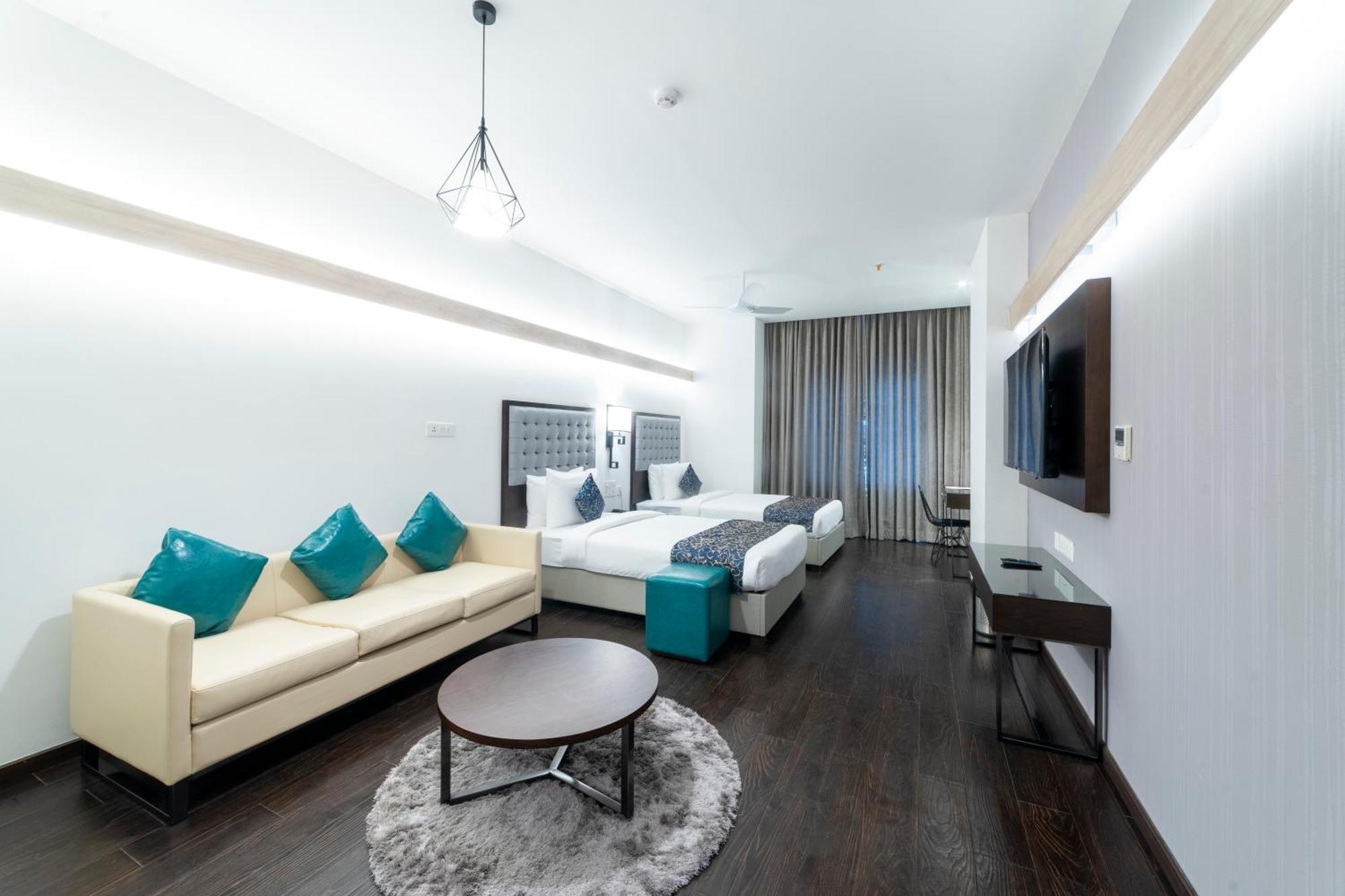Hotel Deccan Serai Grande, Gachibowli, Hyderabad Eksteriør bilde