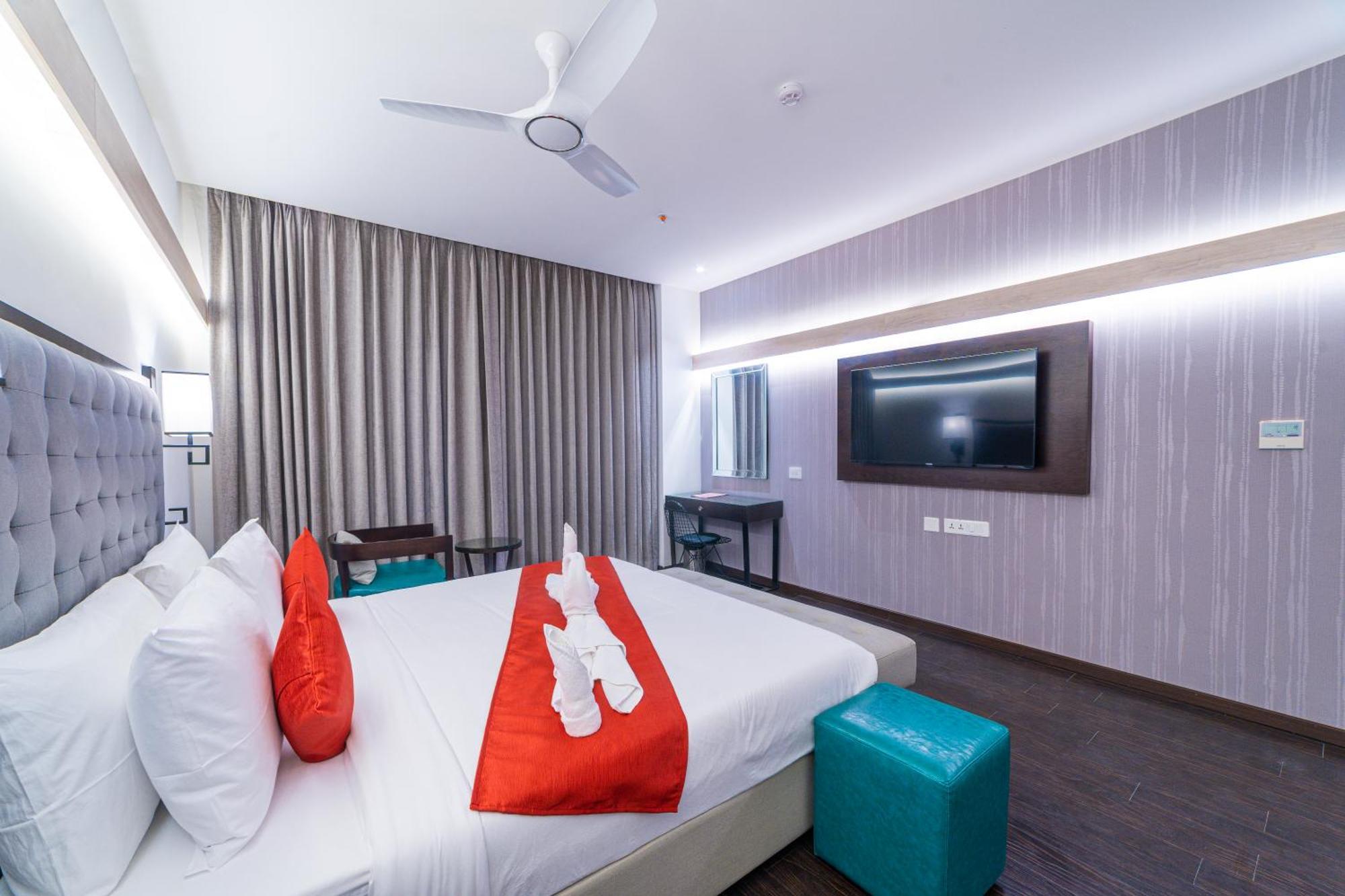 Hotel Deccan Serai Grande, Gachibowli, Hyderabad Eksteriør bilde