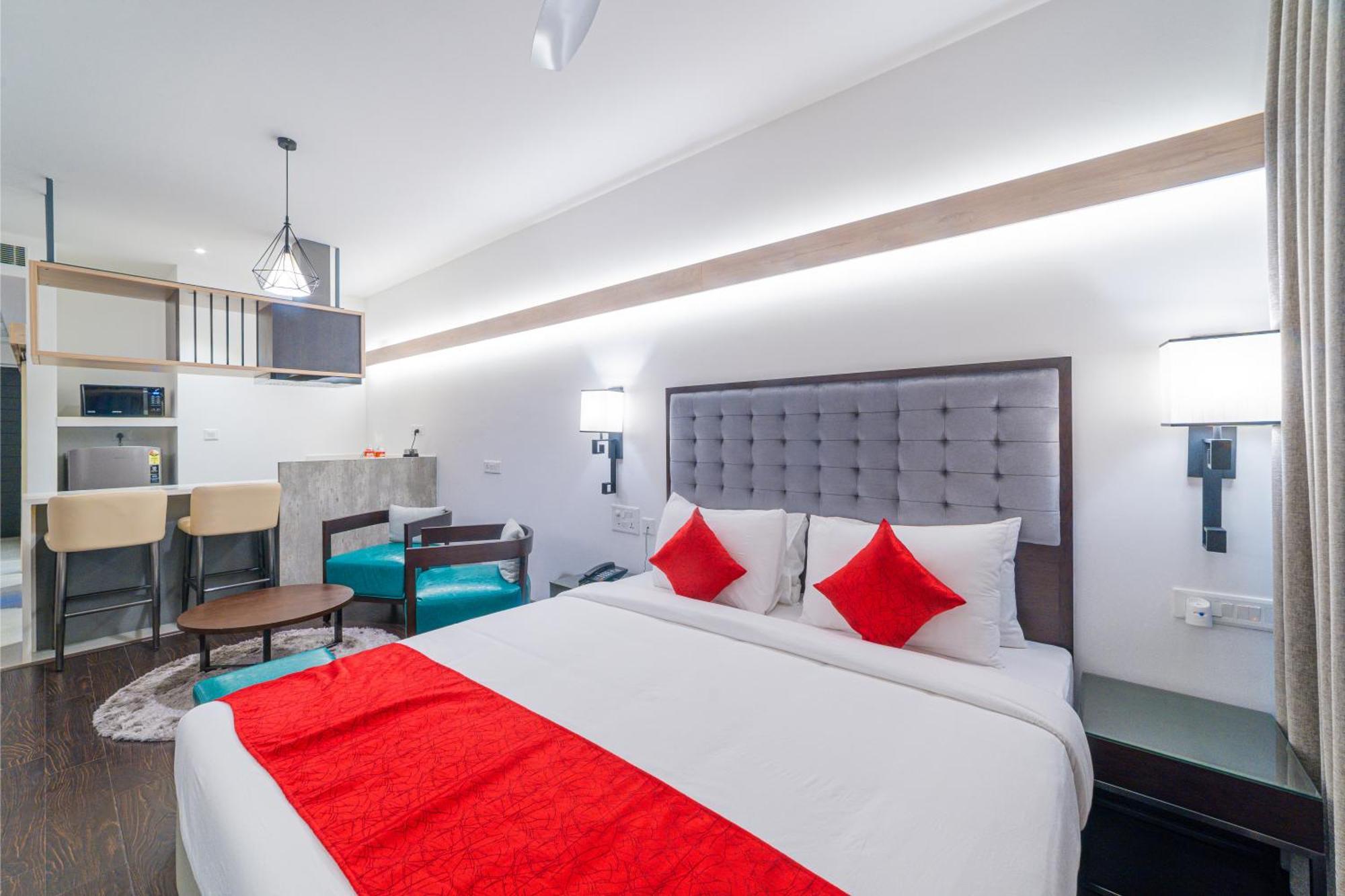 Hotel Deccan Serai Grande, Gachibowli, Hyderabad Eksteriør bilde